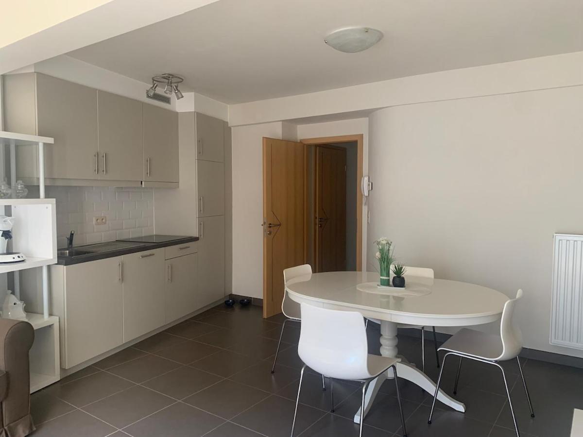Stijlvol In Hartje Vlak Bij Het En De Winkelstraat - 6p Apartamento *