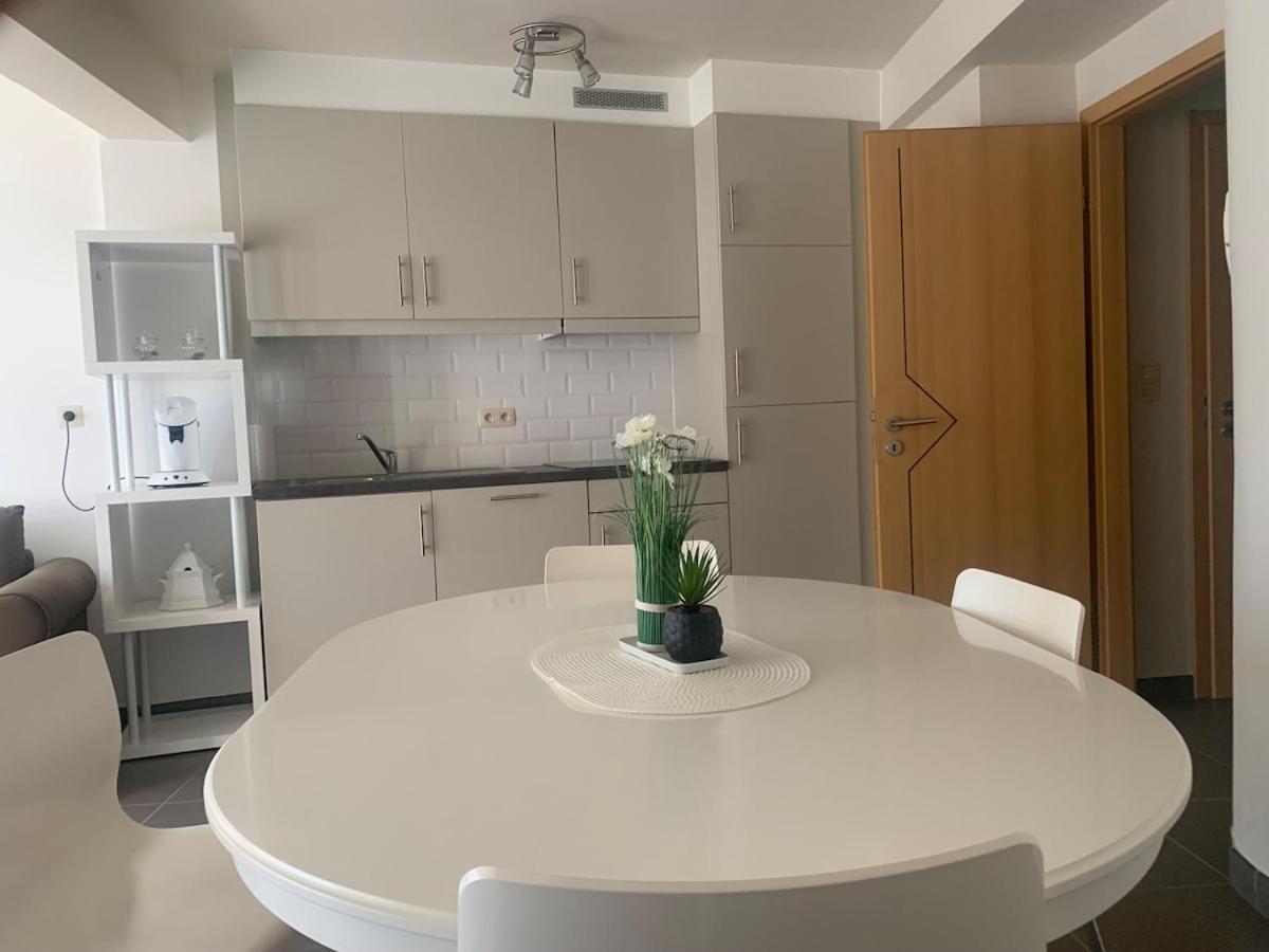 Stijlvol In Hartje Vlak Bij Het En De Winkelstraat - 6p *